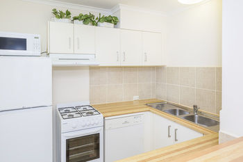 Metro Apartments On King Street - Hervey Bay Accommodation 8