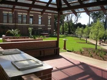 Yarra House Campus Summer Stays - Hervey Bay Accommodation 8