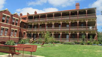 Yarra House Campus Summer Stays - Hervey Bay Accommodation 10