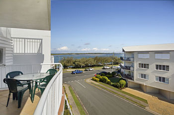 Sandy Shores Luxury Holiday Units - Hervey Bay Accommodation 4