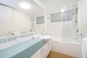 Sandy Shores Luxury Holiday Units - Hervey Bay Accommodation 8