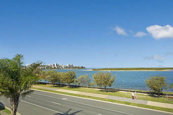 Sandy Shores Luxury Holiday Units - Hervey Bay Accommodation 18