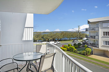 Sandy Shores Luxury Holiday Units - Hervey Bay Accommodation 44