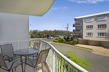 Sandy Shores Luxury Holiday Units - Hervey Bay Accommodation 49