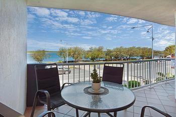 Sandy Shores Luxury Holiday Units - Hervey Bay Accommodation 66