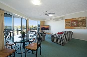 Sandy Shores Luxury Holiday Units - Hervey Bay Accommodation 68