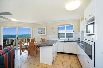 Sandy Shores Luxury Holiday Units - Hervey Bay Accommodation 78