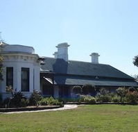 Lochinvar House BampB - Hervey Bay Accommodation