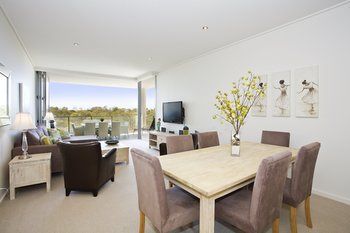 White Shells Luxury Apartments - Hervey Bay Accommodation 4