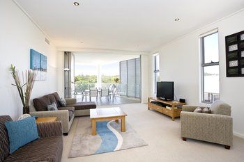 White Shells Luxury Apartments - Hervey Bay Accommodation 14