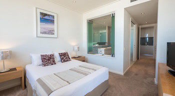 White Shells Luxury Apartments - Hervey Bay Accommodation 49