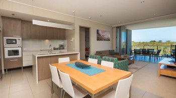 White Shells Luxury Apartments - Hervey Bay Accommodation 65