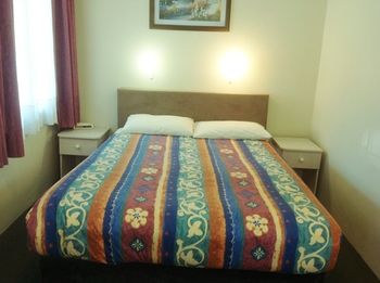 Ashton Townhouse Motel And Suites - Hervey Bay Accommodation 3