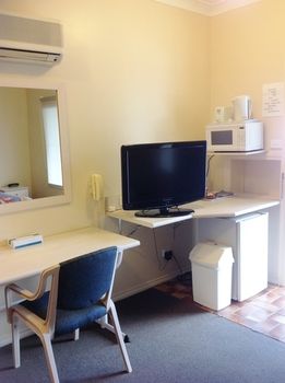 Ashton Townhouse Motel And Suites - Hervey Bay Accommodation 23