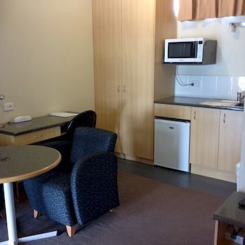 Ashton Townhouse Motel And Suites - Hervey Bay Accommodation 25