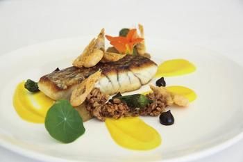 Jonahs Restaurant & Accommodation, Whale Beach - Hervey Bay Accommodation 2