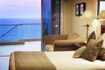 Jonahs Restaurant & Accommodation, Whale Beach - Hervey Bay Accommodation 10
