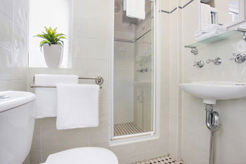 Boronia Lodge Burwood - Hervey Bay Accommodation 1