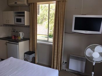 Boronia Lodge Burwood - Hervey Bay Accommodation 21