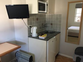 Boronia Lodge Burwood - Hervey Bay Accommodation 45