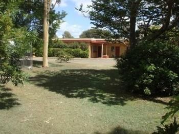 Hilldrop Motor Inn - Hervey Bay Accommodation 7