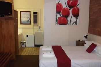 Hilldrop Motor Inn - Hervey Bay Accommodation 11