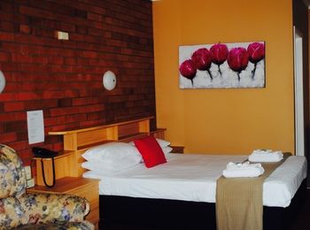 Hilldrop Motor Inn - Hervey Bay Accommodation 15