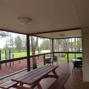 BIG4 Karuah Jetty Holiday Park - Hervey Bay Accommodation 0