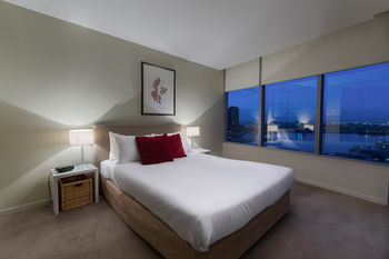 Docklands Serviced Apartments - Hervey Bay Accommodation 24