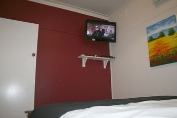 Tudor Cottages Mt Dandenong - Hervey Bay Accommodation 15