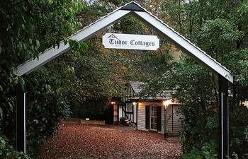 Tudor Cottages Mt Dandenong - Hervey Bay Accommodation 21