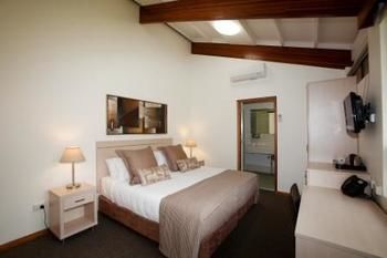 Hunter Valley Hotel Academy - Hervey Bay Accommodation 3