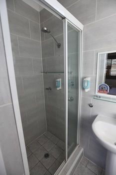 Across Country Motel And Serviced Apartments - Tourism Hervey Bay 13