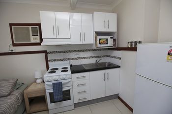 Across Country Motel And Serviced Apartments - Tourism Hervey Bay 25