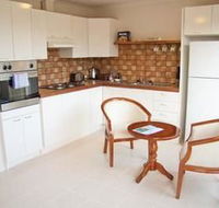 Yarra Glen Racecourse Apartments - Hervey Bay Accommodation