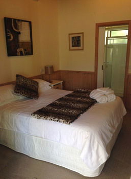 Yarraglen BnB - Hervey Bay Accommodation 23