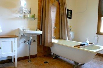 Sidney's Retreat - Hervey Bay Accommodation 6