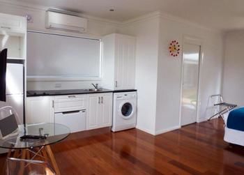 Studio@the Close Morpeth - Hervey Bay Accommodation 8