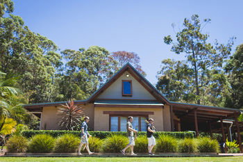 Bawley Bush Retreat And Cottages - Hervey Bay Accommodation 6