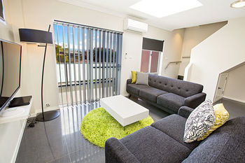 Astina Serviced Apartments - Parkside - Hervey Bay Accommodation 9