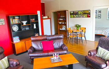 Valley Farm Vineyard Cottages - Hervey Bay Accommodation 8