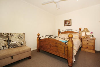 Lisson Holiday Rental - Hervey Bay Accommodation 3