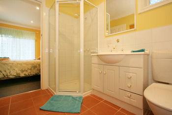 Roseland Holiday House - Hervey Bay Accommodation 0