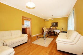 Roseland Holiday House - Hervey Bay Accommodation 11