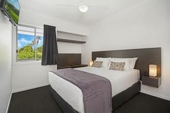 Cooroy Luxury Motel Apartments Noosa - Hervey Bay Accommodation 9