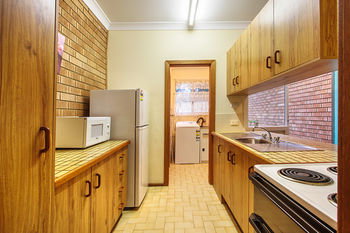 Mollymook Beach Units - Hervey Bay Accommodation 10