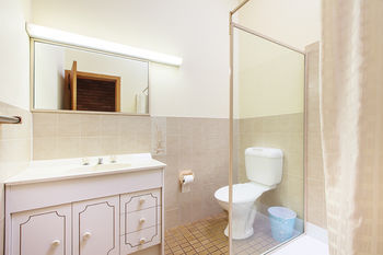 Mollymook Beach Units - Hervey Bay Accommodation 27