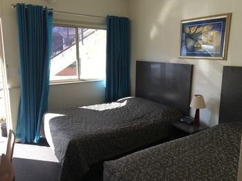 Westside Motor Inn - Hervey Bay Accommodation 5
