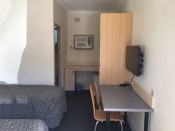 Westside Motor Inn - Hervey Bay Accommodation 7