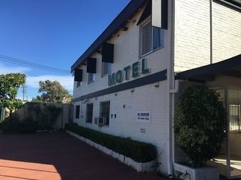 Westside Motor Inn - Hervey Bay Accommodation 12